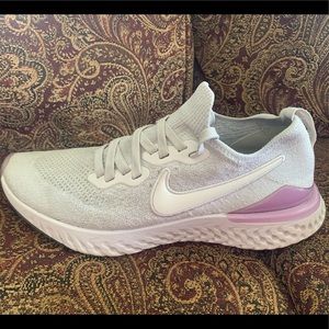 Nike Epic React Flyknit 2